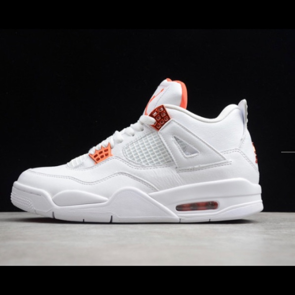 Jordan 4 retro Metallic Orange